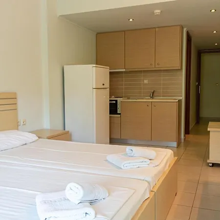 公寓 Jj Rooms Apartments Pefkohori 佩科霍里