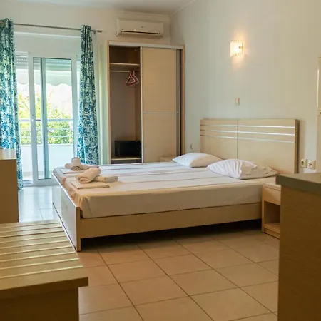 Jj Rooms Apartments Pefkohori *